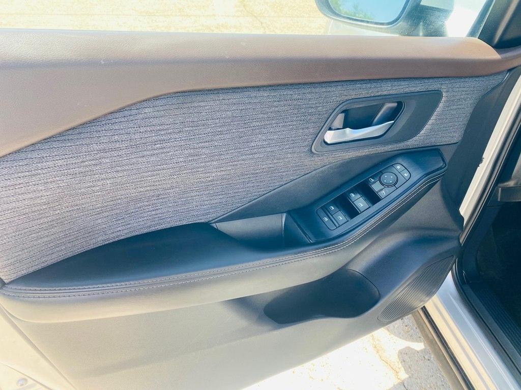 Nissan Rogue SV 2021