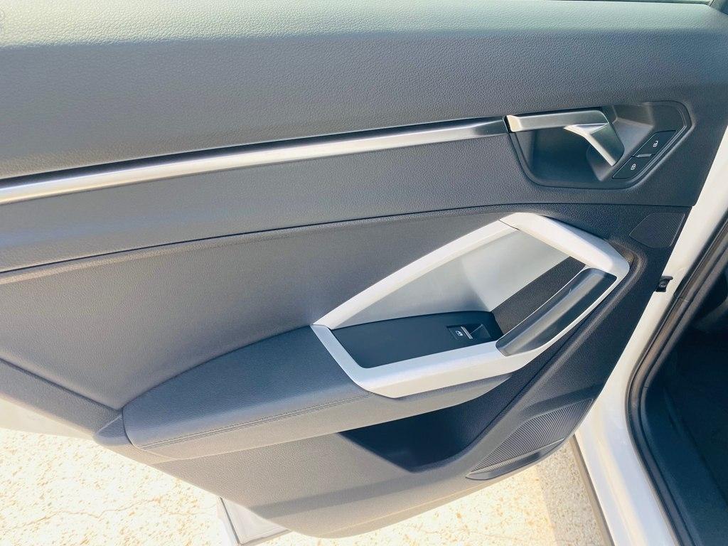 Audi Q3 S line Premium quattro 2023