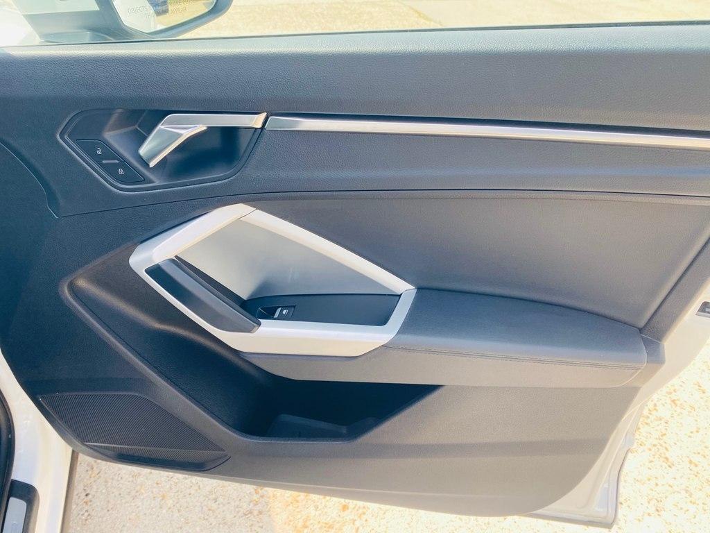 Audi Q3 S line Premium quattro 2023