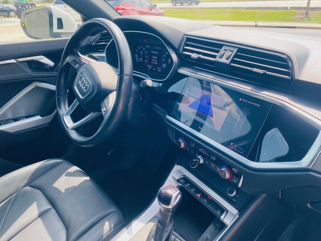 Audi Q3 S line Premium quattro 2023