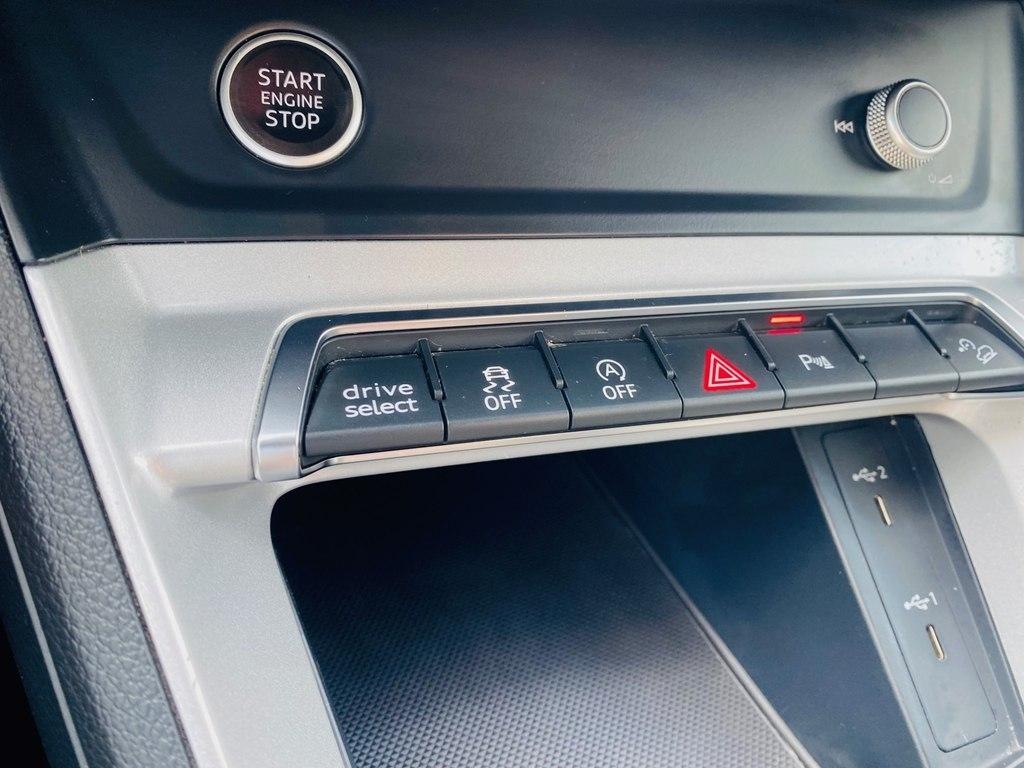 Audi Q3 S line Premium quattro 2023