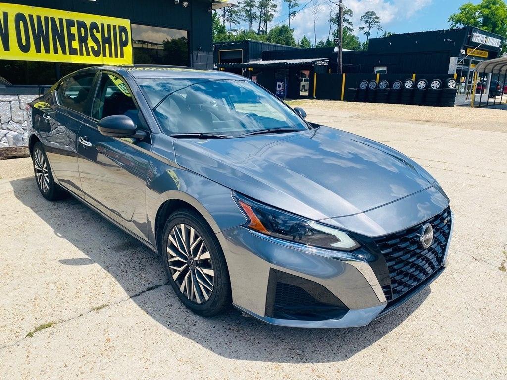 Nissan Altima 2.5 SV 2024
