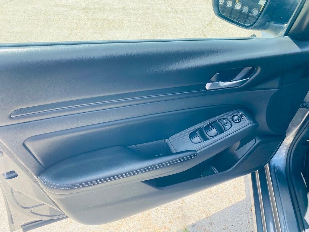 Nissan Altima 2.5 SV 2024