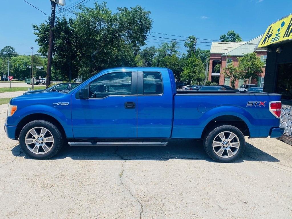 Ford F-150 XL SuperCab 8-ft. Bed 2WD 2014