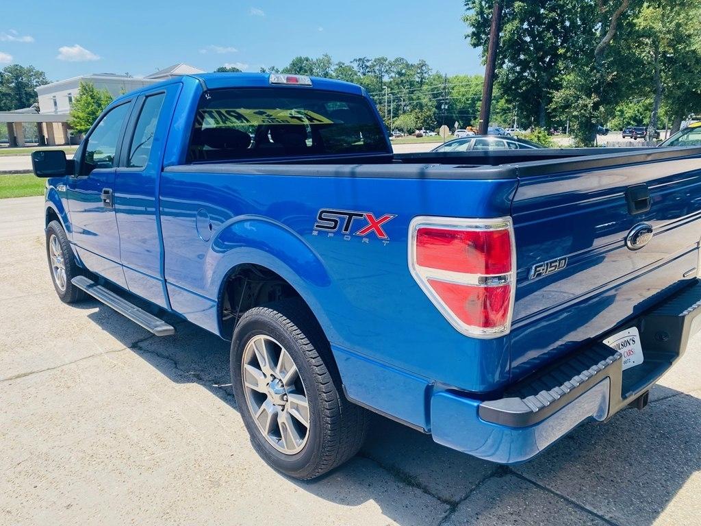 Ford F-150 XL SuperCab 8-ft. Bed 2WD 2014