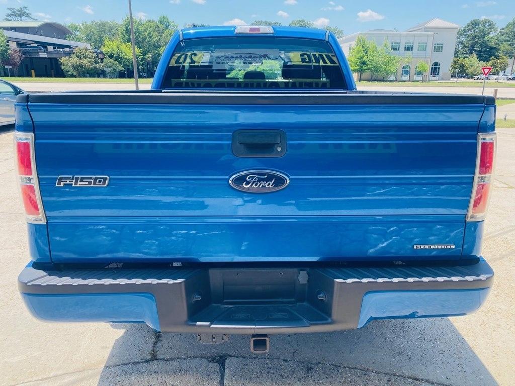 Ford F-150 XL SuperCab 8-ft. Bed 2WD 2014
