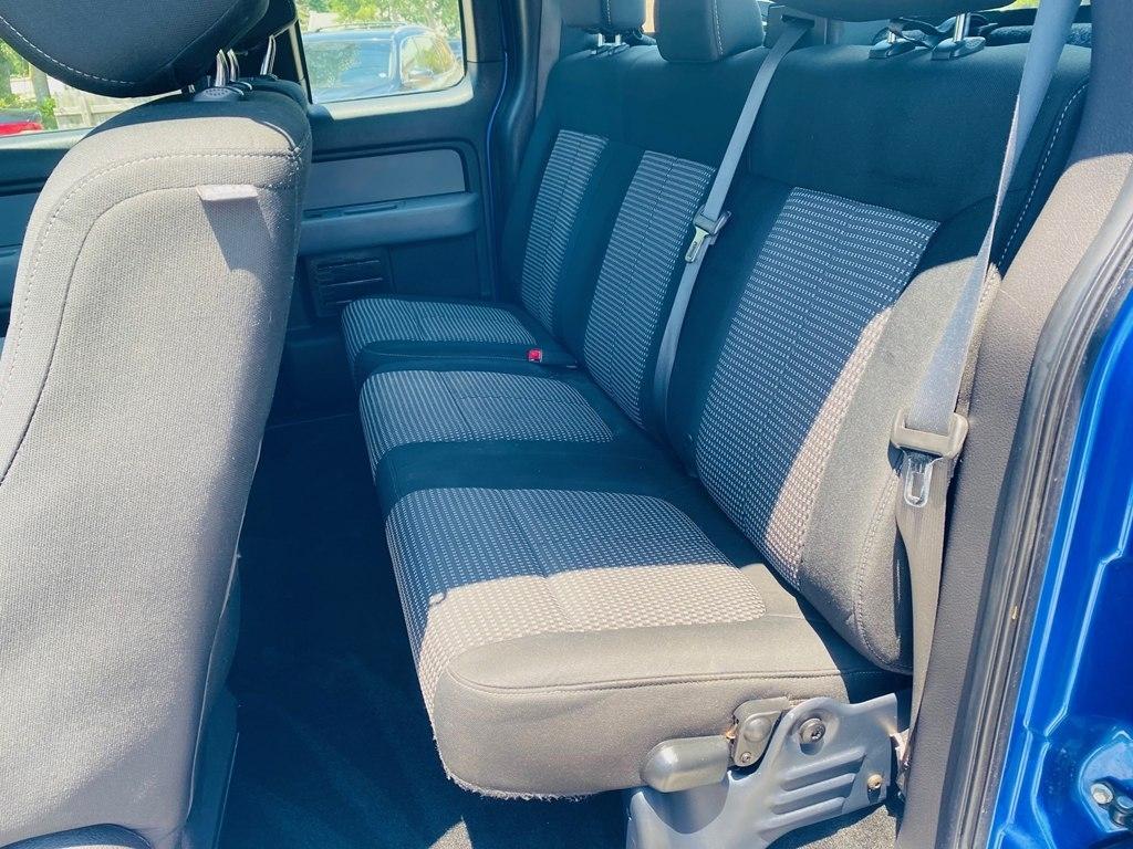 Ford F-150 XL SuperCab 8-ft. Bed 2WD 2014
