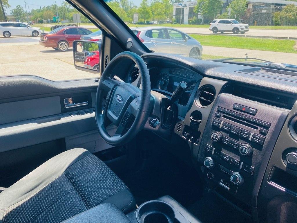 Ford F-150 XL SuperCab 8-ft. Bed 2WD 2014