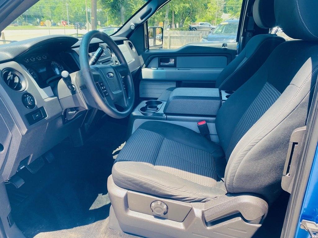 Ford F-150 XL SuperCab 8-ft. Bed 2WD 2014