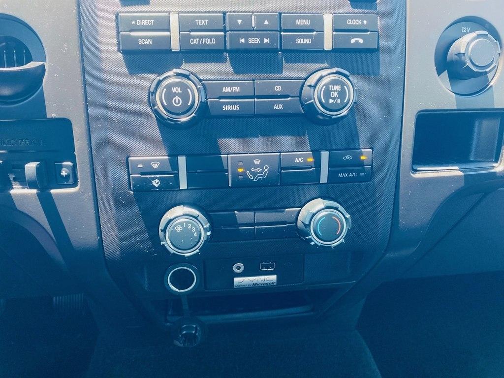 Ford F-150 XL SuperCab 8-ft. Bed 2WD 2014