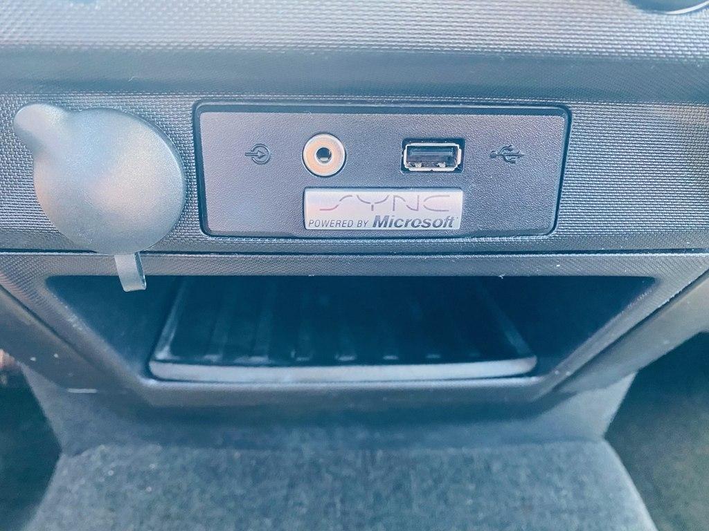 Ford F-150 XL SuperCab 8-ft. Bed 2WD 2014