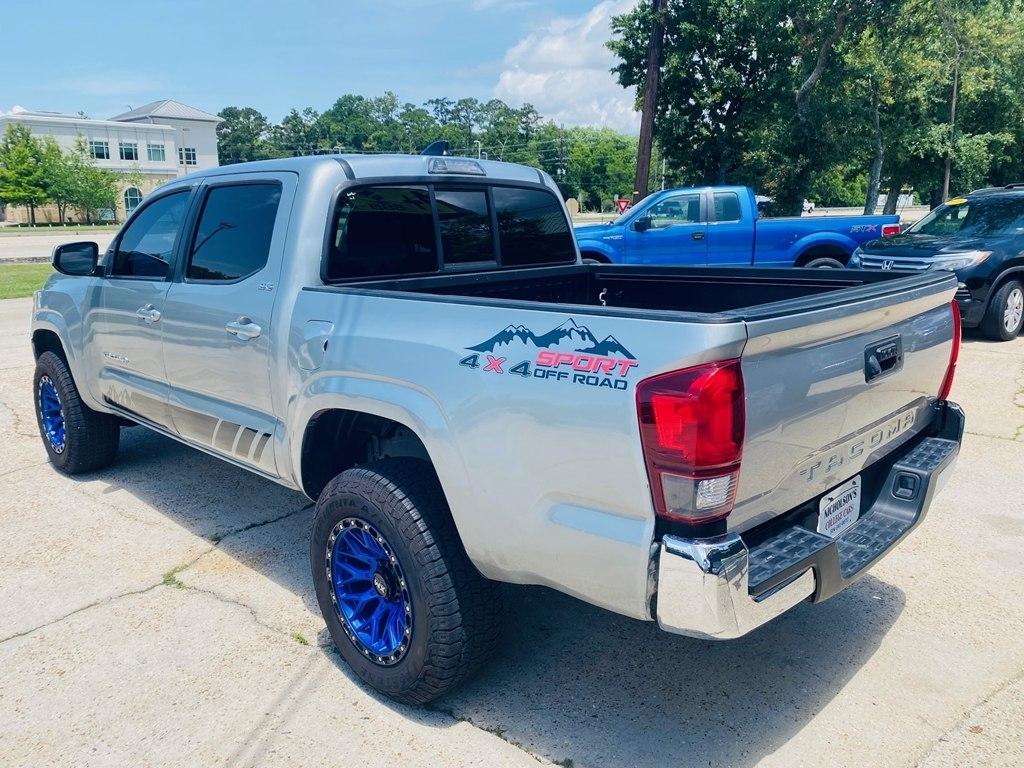Toyota Tacoma SR5 Double Cab I4 2WD 2022
