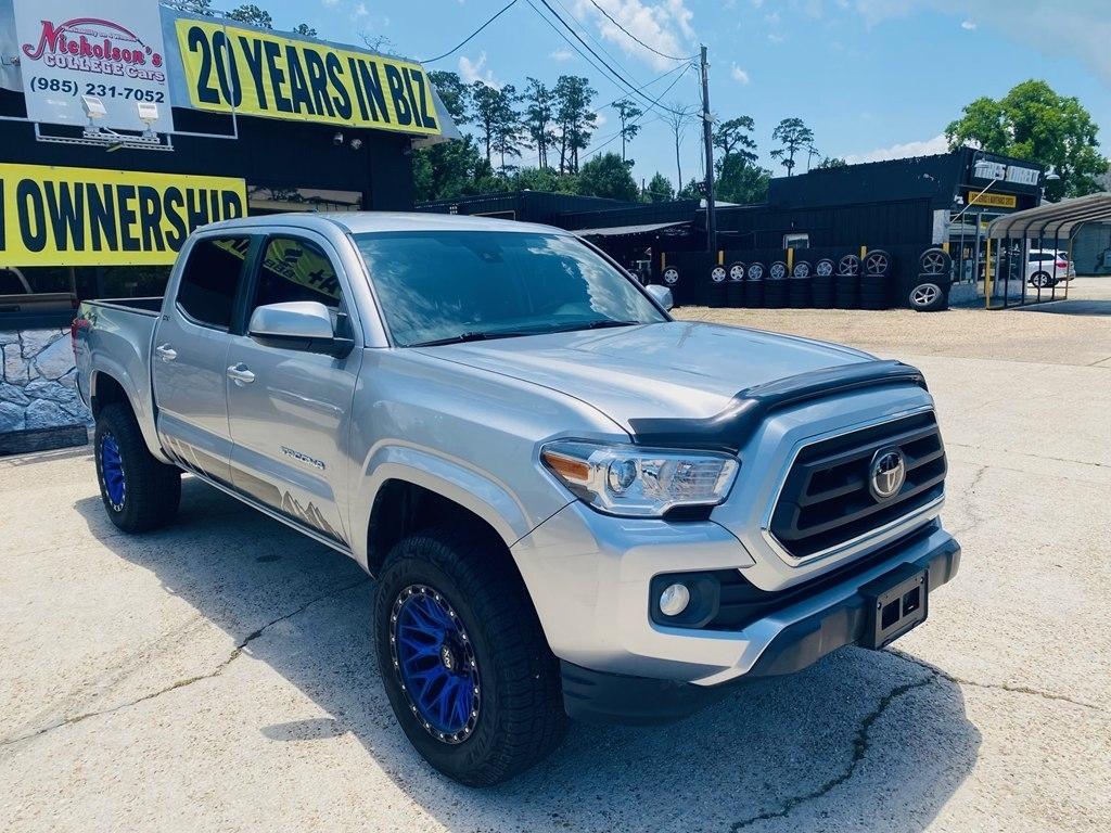 Toyota Tacoma SR5 Double Cab I4 2WD 2022
