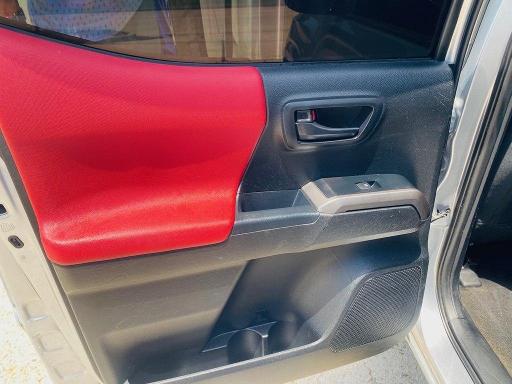 Toyota Tacoma SR5 Double Cab I4 2WD 2022