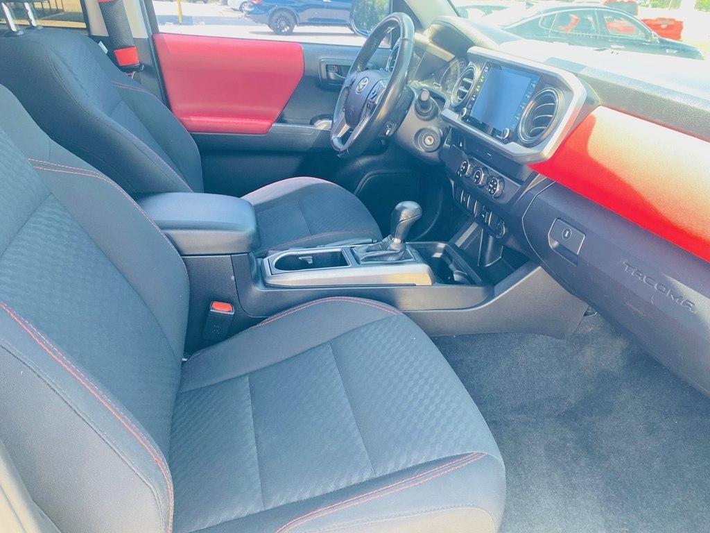 Toyota Tacoma SR5 Double Cab I4 2WD 2022