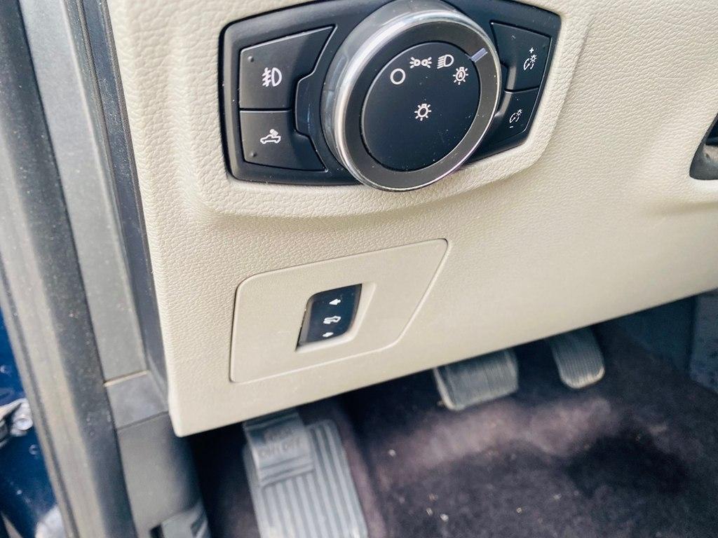 Ford F-150 XL SuperCrew 5.5-ft. Bed 2WD 2015
