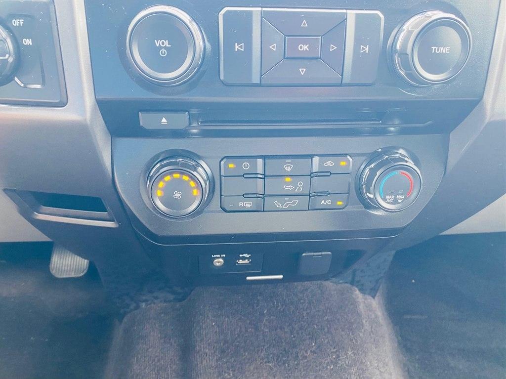 Ford F-150 XL SuperCrew 5.5-ft. Bed 2WD 2015