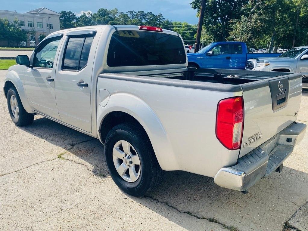 Nissan Frontier SE Crew Cab 2WD 2010