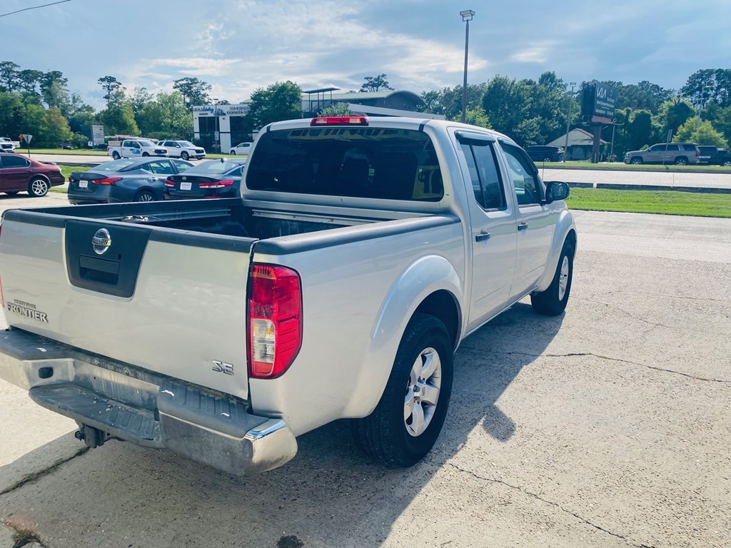 Nissan Frontier SE Crew Cab 2WD 2010