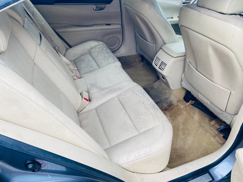 Lexus ES 350 Sedan 2013