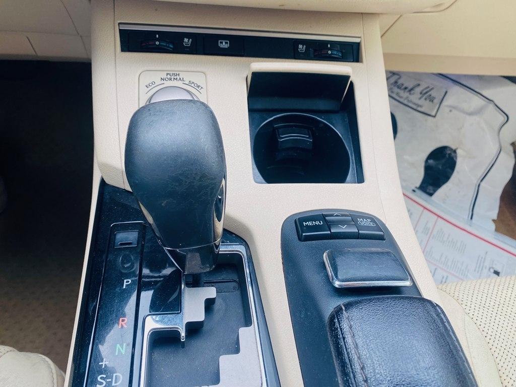 Lexus ES 350 Sedan 2013