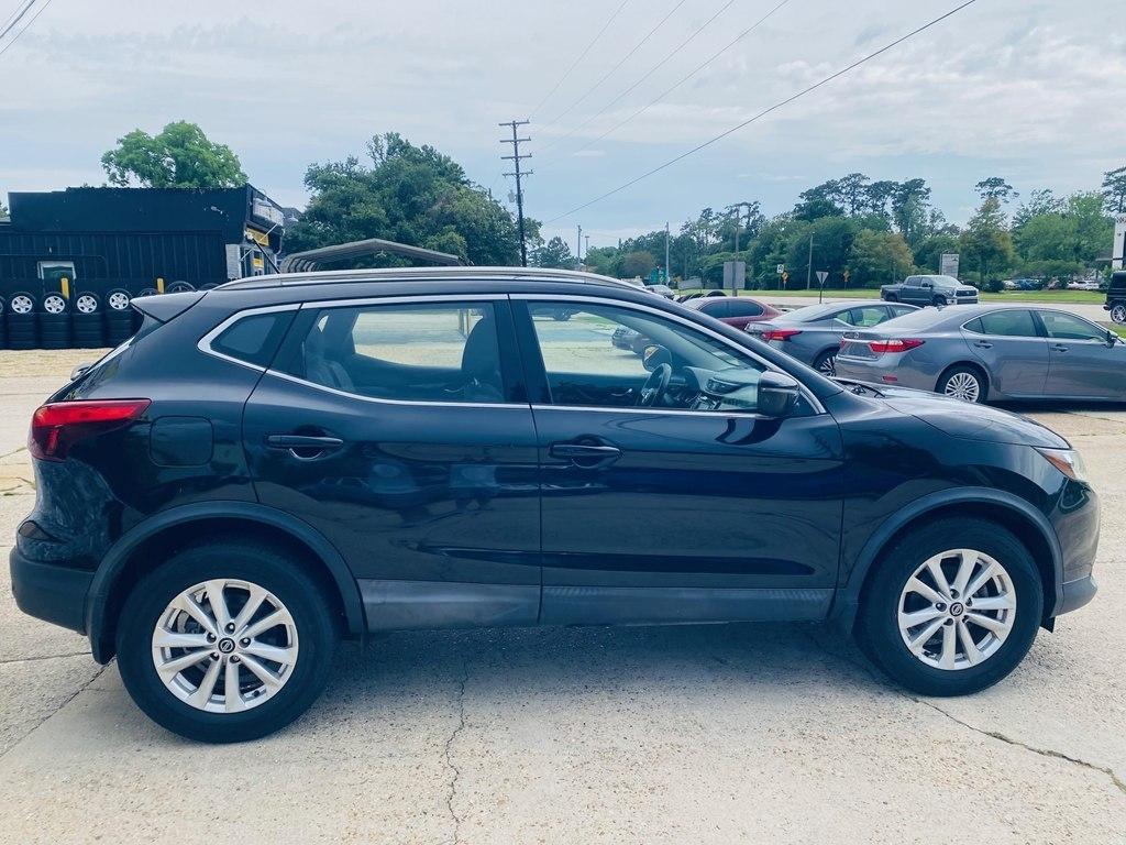 Nissan Rogue Sport S 2019