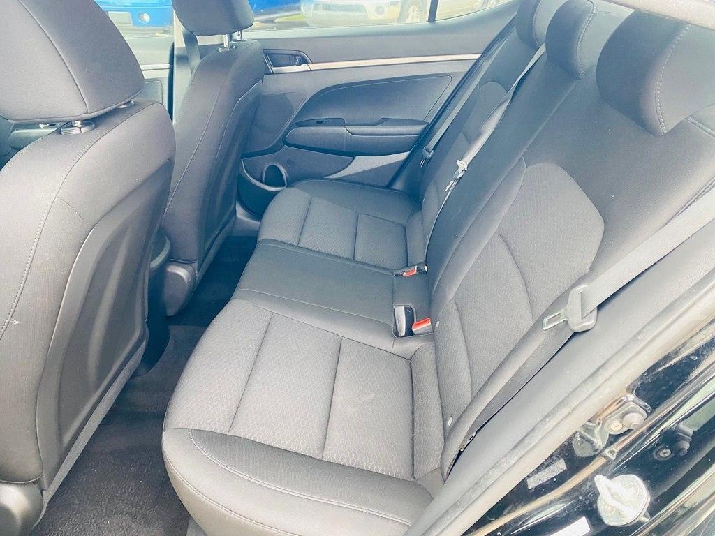 Hyundai Elantra SE 6M 2020