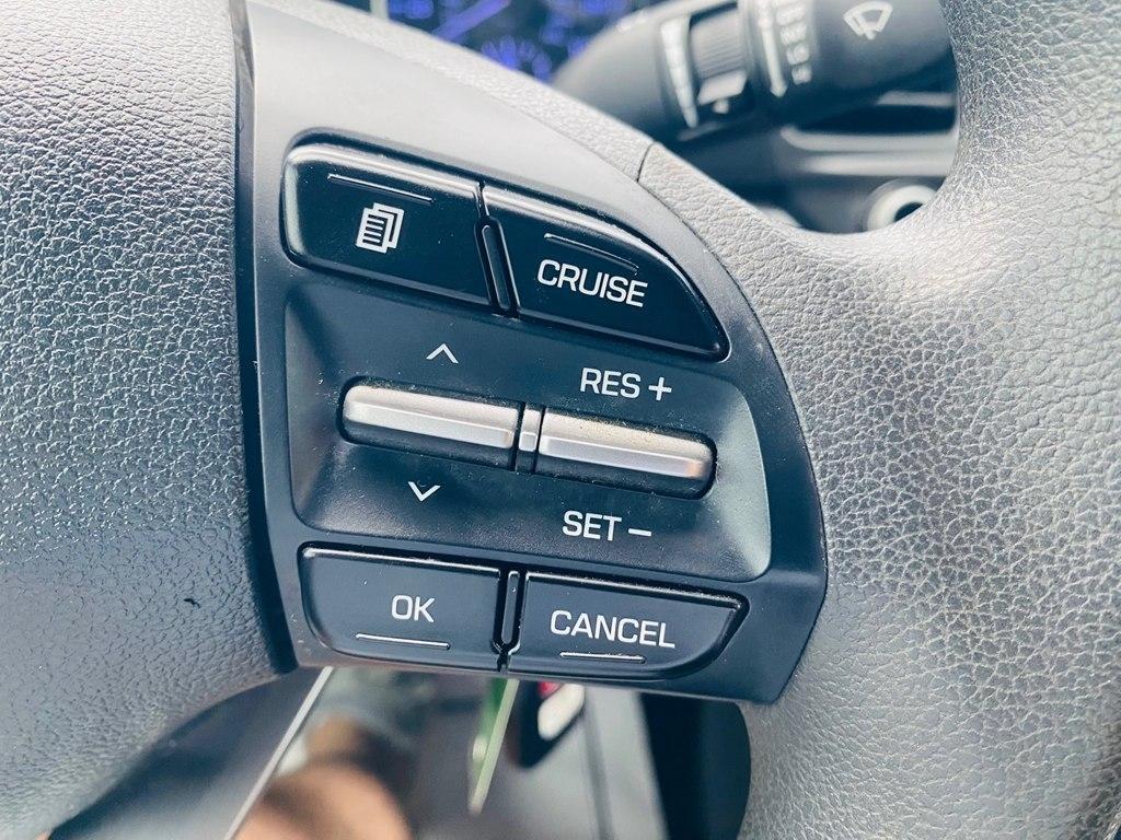 Hyundai Elantra SE 6M 2020