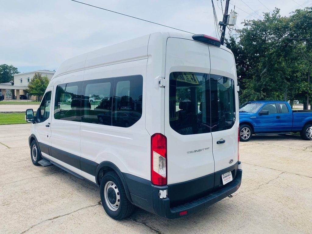 Ford Transit 350 Wagon High Roof XL w/Sliding Pass. 148-in. WB 2022