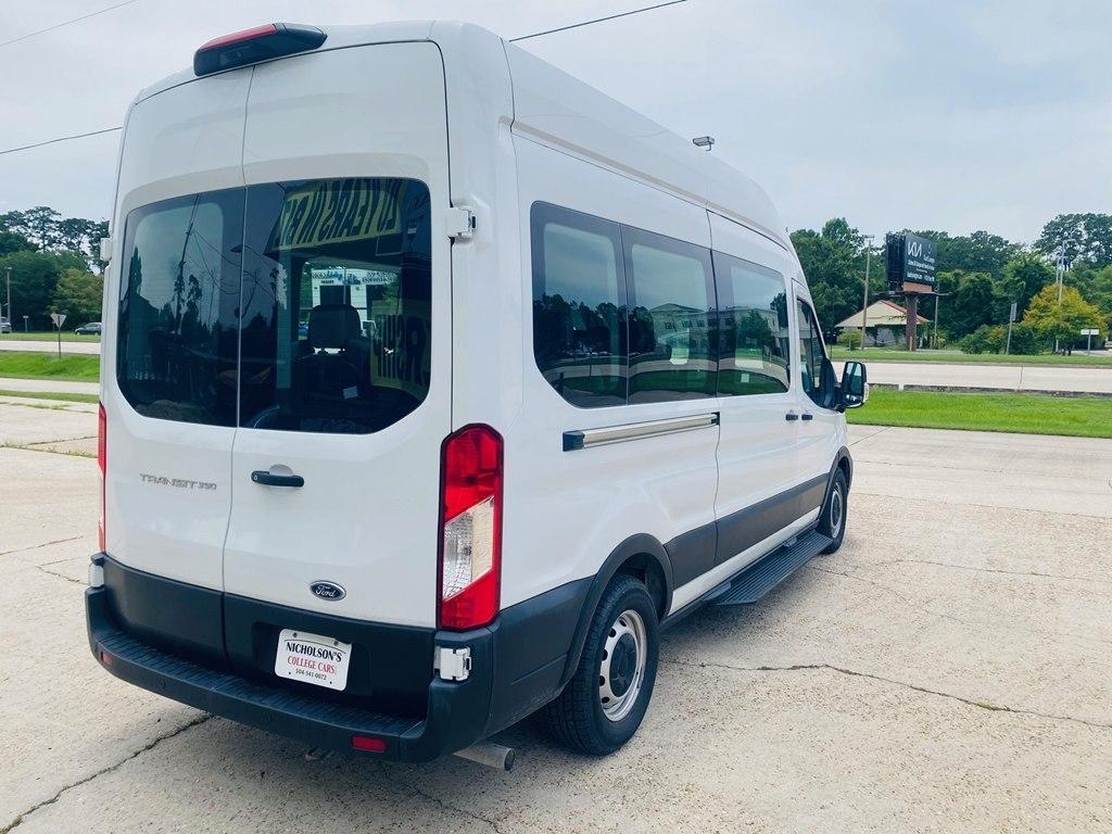 Ford Transit 350 Wagon High Roof XL w/Sliding Pass. 148-in. WB 2022