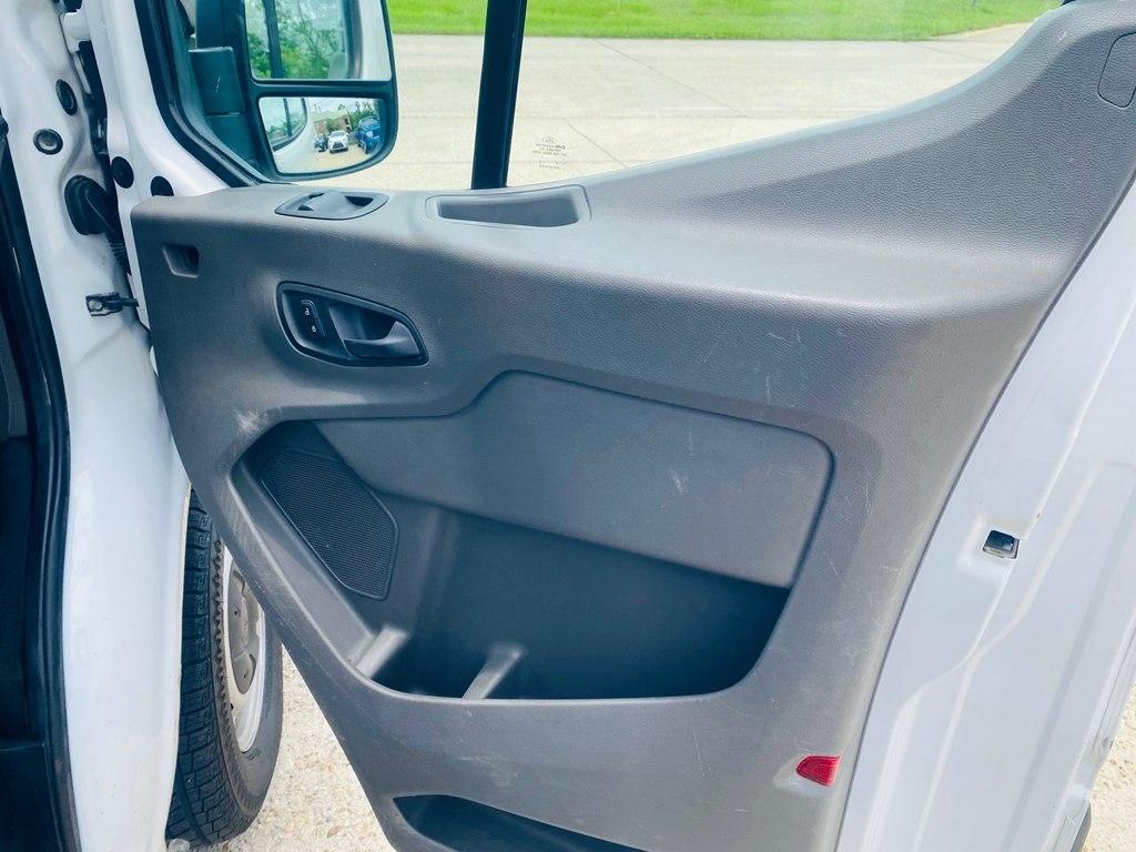 Ford Transit 350 Wagon High Roof XL w/Sliding Pass. 148-in. WB 2022