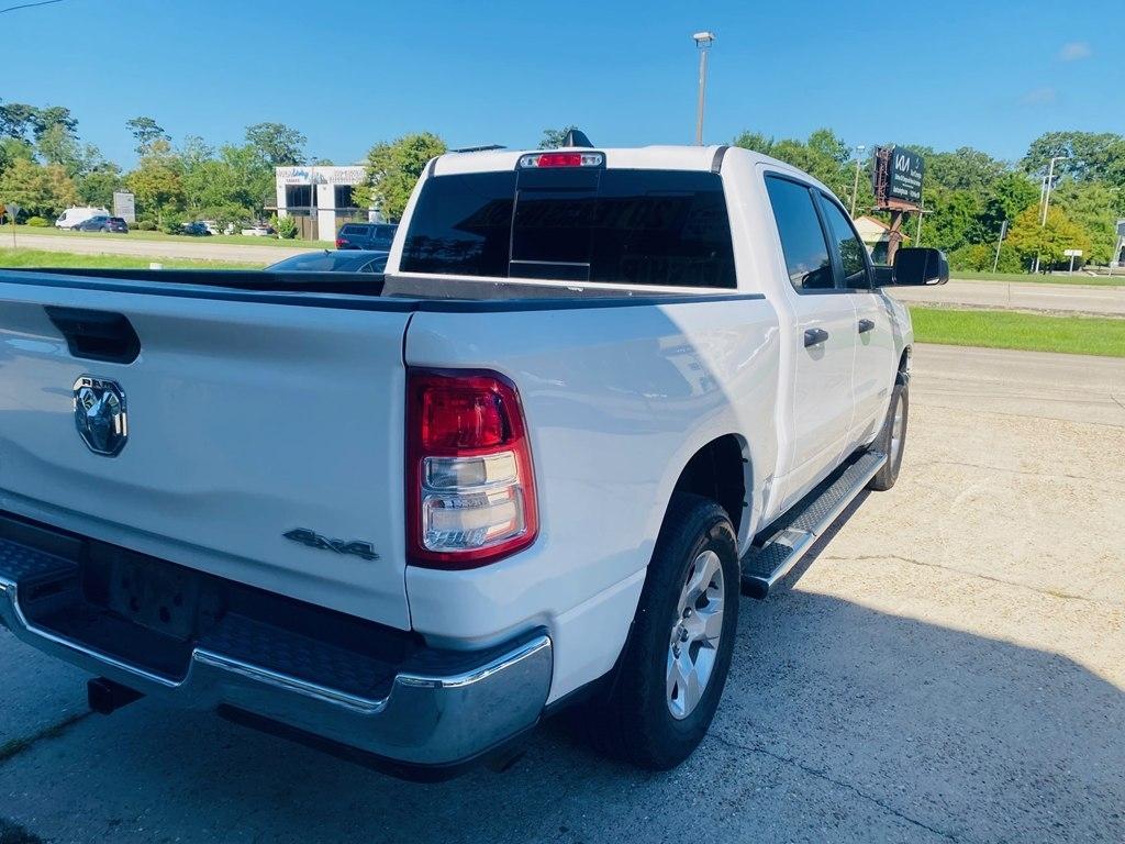 RAM 1500 Big Horn Crew Cab SWB 4WD 2023