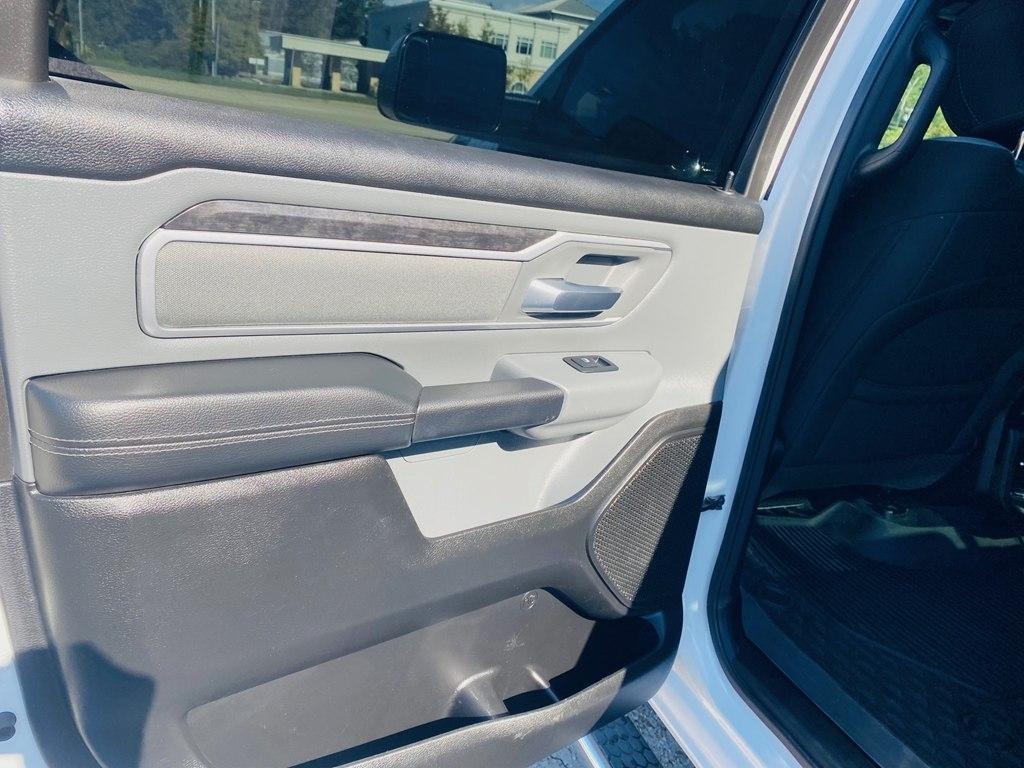 RAM 1500 Big Horn Crew Cab SWB 4WD 2023