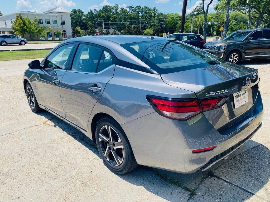 Nissan Sentra SV 2024