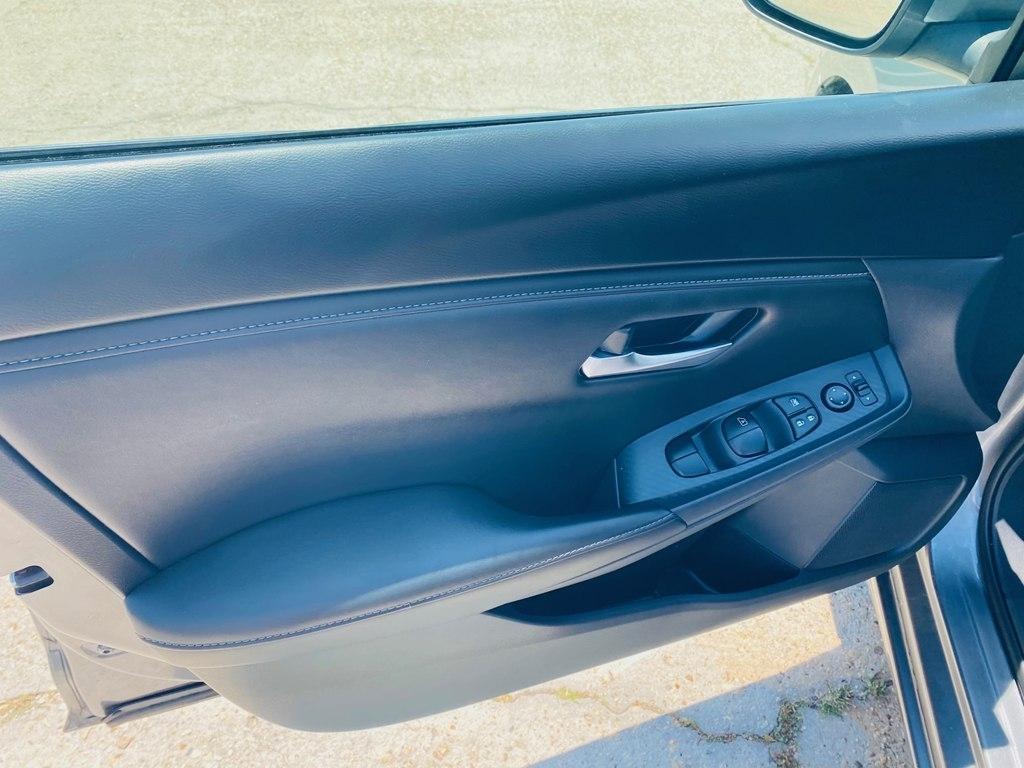 Nissan Sentra SV 2024