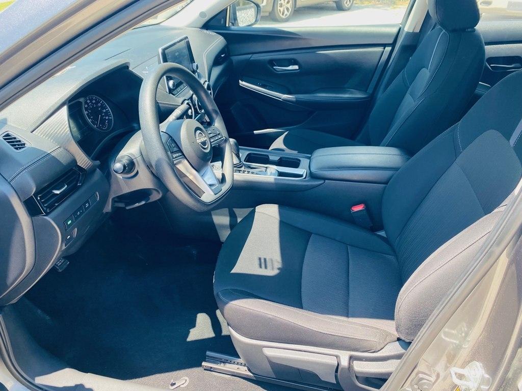 Nissan Sentra SV 2024