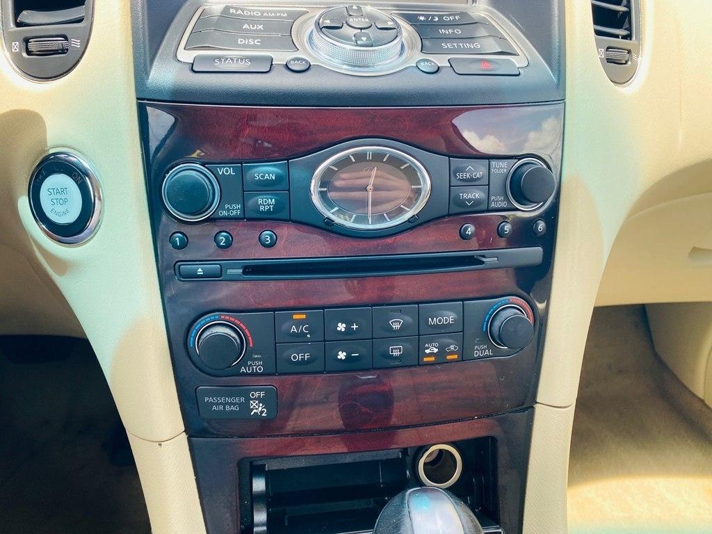 Infiniti QX50 Base RWD 2017