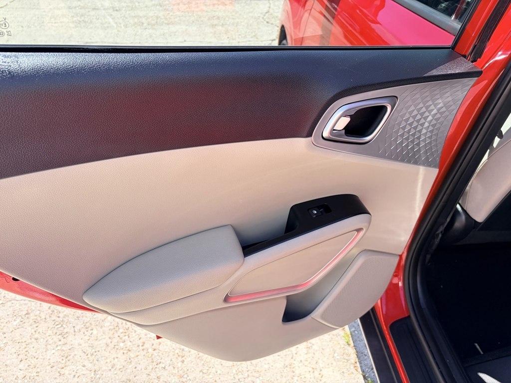 Kia Soul LX CVT 2021