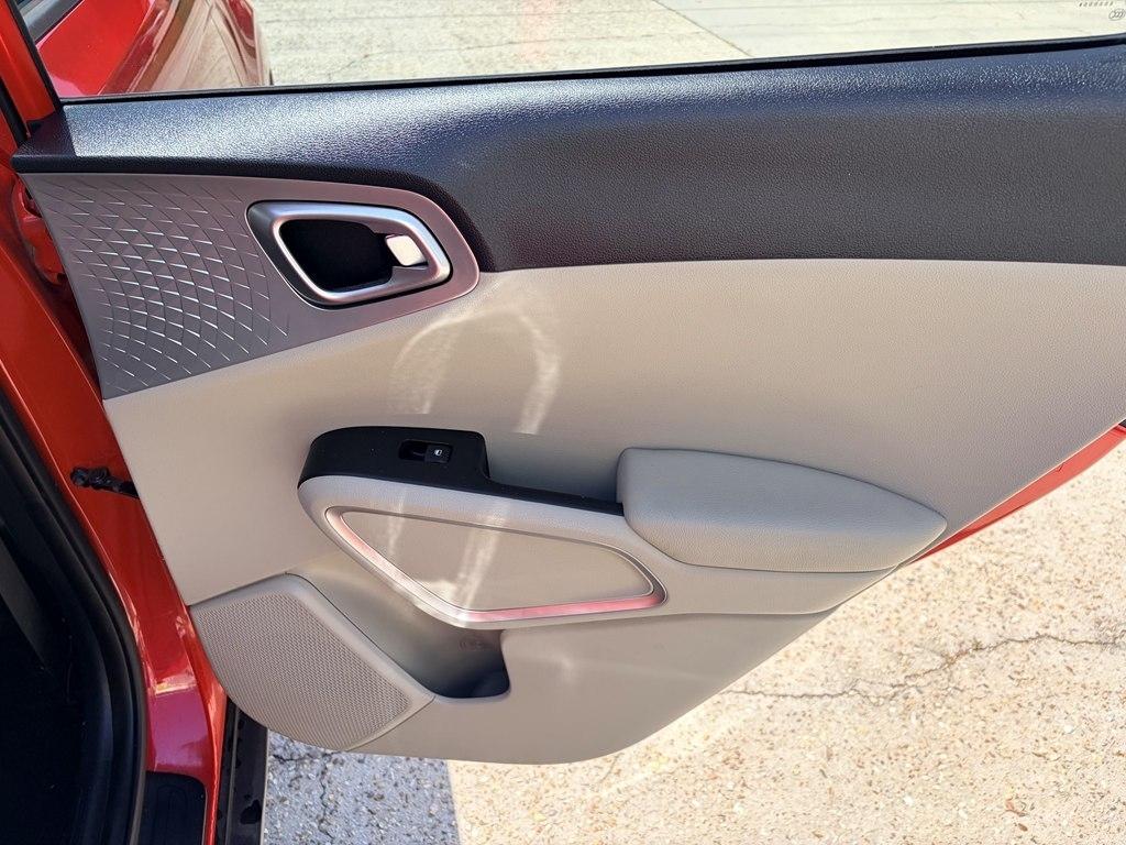 Kia Soul LX CVT 2021
