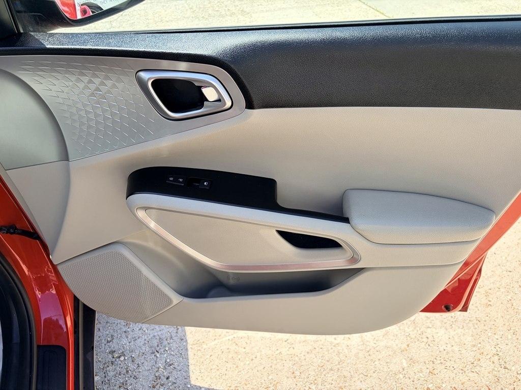 Kia Soul LX CVT 2021