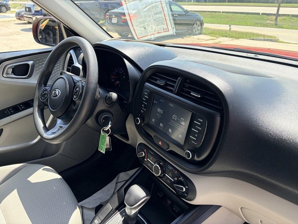 Kia Soul LX CVT 2021