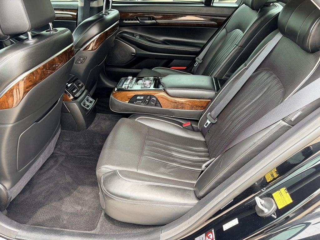 Genesis G90 Ultimate 2017