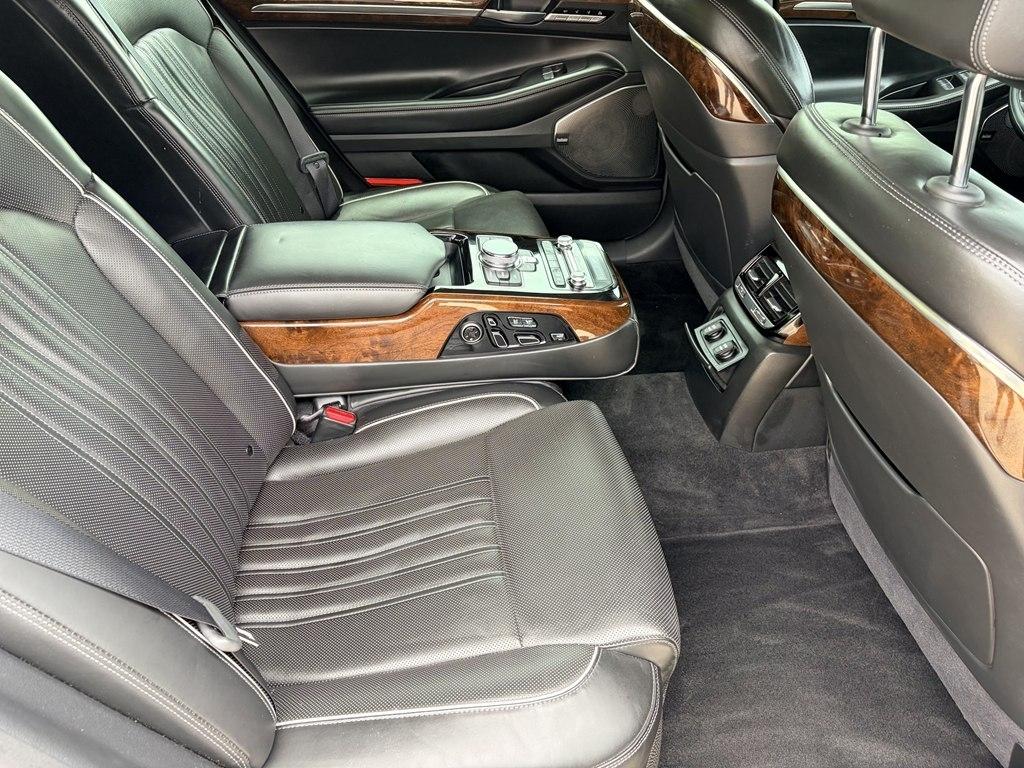Genesis G90 Ultimate 2017