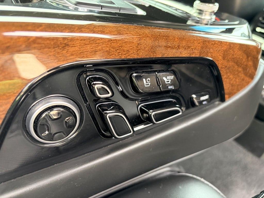 Genesis G90 Ultimate 2017
