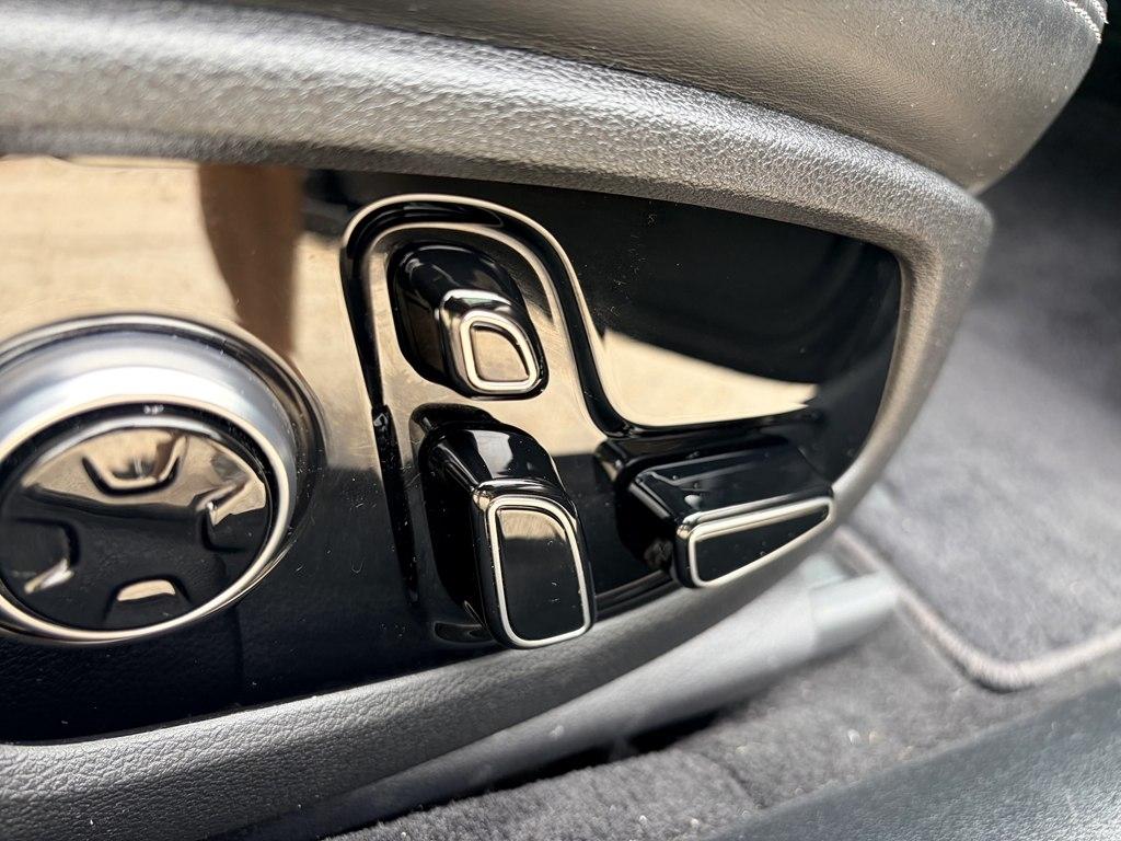Genesis G90 Ultimate 2017