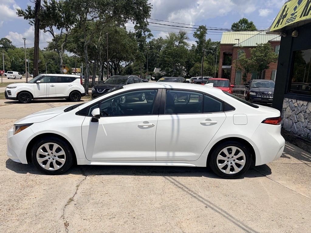 Toyota Corolla LE 2021
