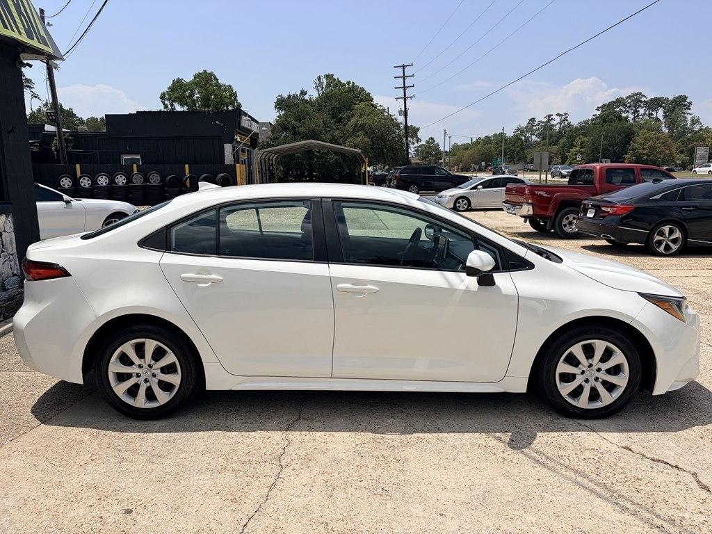 Toyota Corolla LE 2021