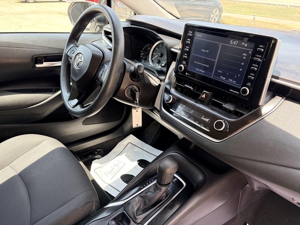 Toyota Corolla LE 2021