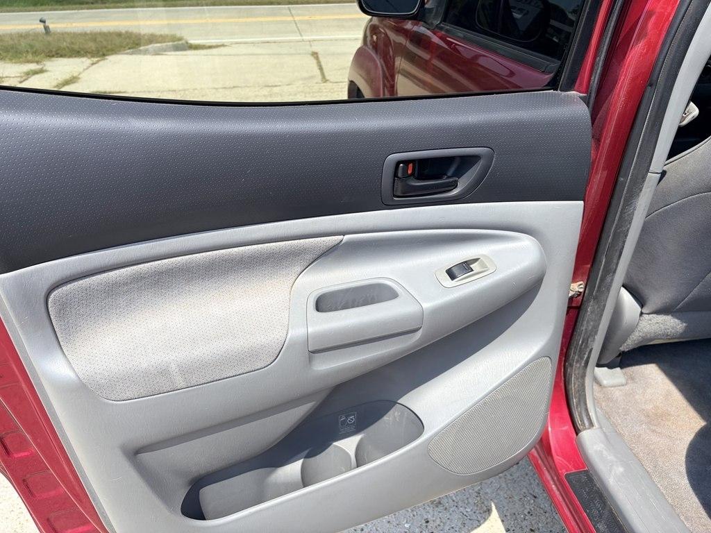 Toyota Tacoma PreRunner Double Cab V6 Auto 2WD 2006
