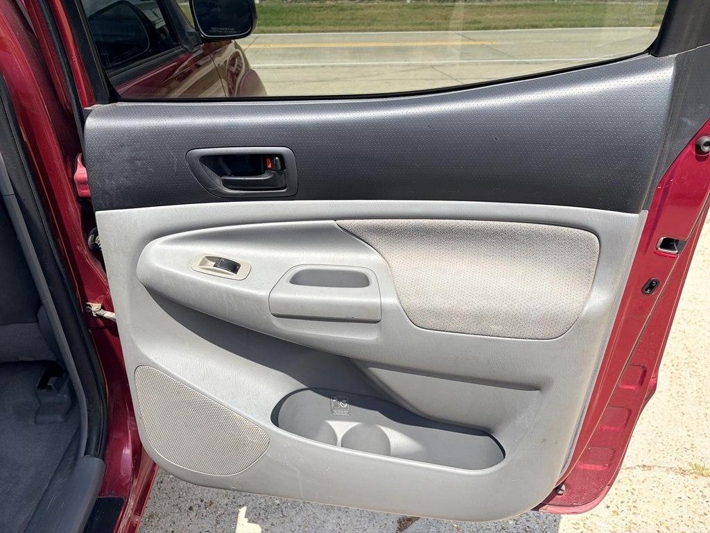 Toyota Tacoma PreRunner Double Cab V6 Auto 2WD 2006